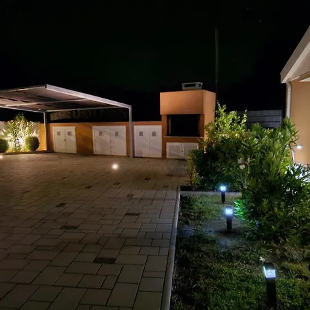 Villa Happy House *