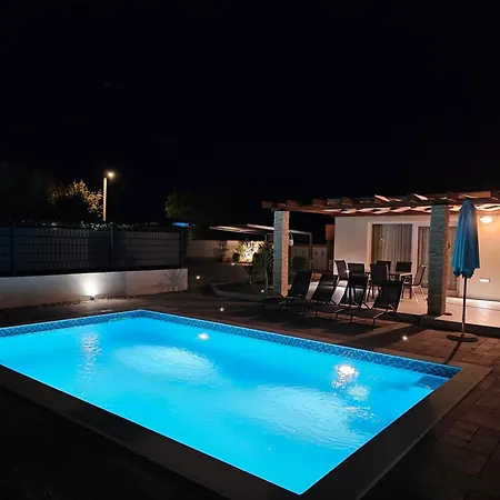 Villa Happy House